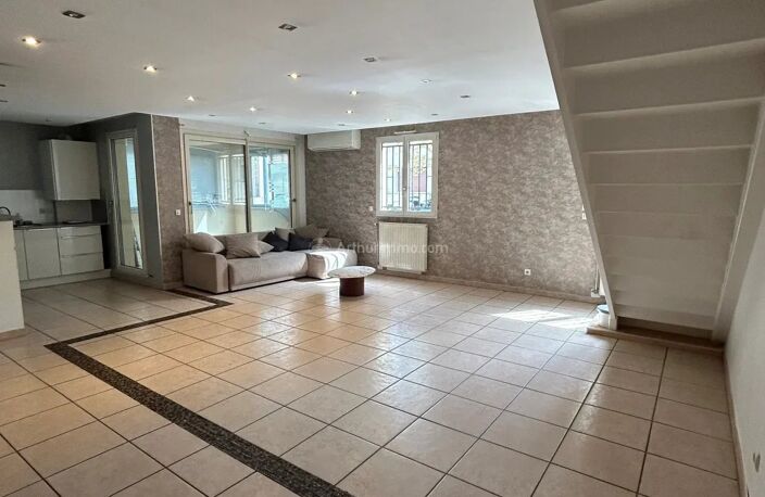 À louer – Superbe duplex T7 de 180 m² – Villeurbanne Gratte-Ciel — photo 4