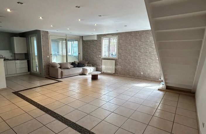 À louer – Superbe duplex T7 de 180 m² – Villeurbanne Gratte-Ciel — photo 5