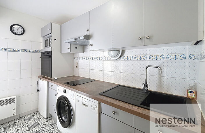 Charmant appartement 2 pièces à vendre à Fréjus, secteur Port-Frejus, terrasse place de parking privative — photo 3