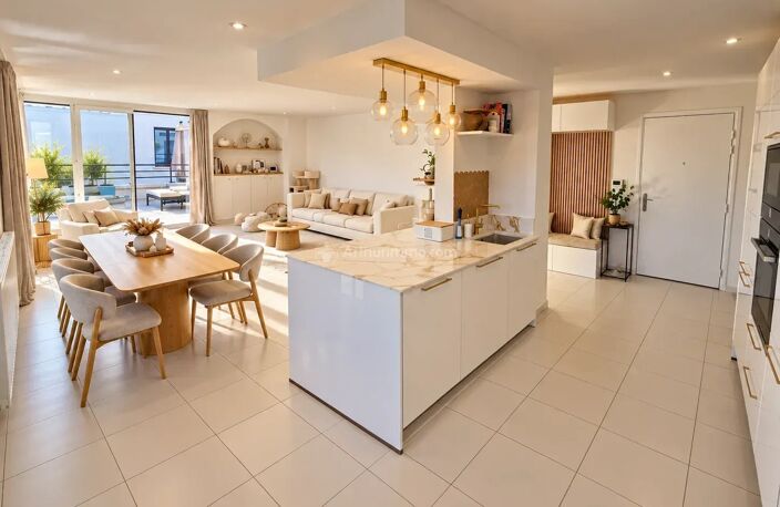 CHESSY – APPARTEMENT D’EXCEPTION F4 DE 94 M² AVEC TERRASSE DE 40 M² SANS VIS-À-VIS ! — photo 3