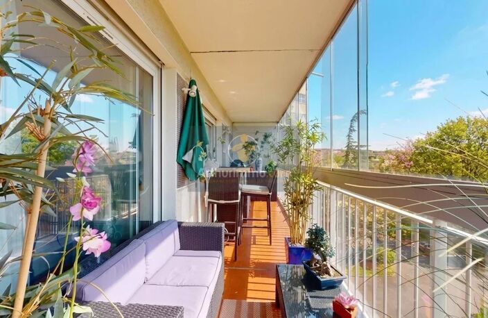 A vendre Marly-le-Roi - 3 pièces de 69m2 avec  ascenseur, 1loggia, cave — photo 2