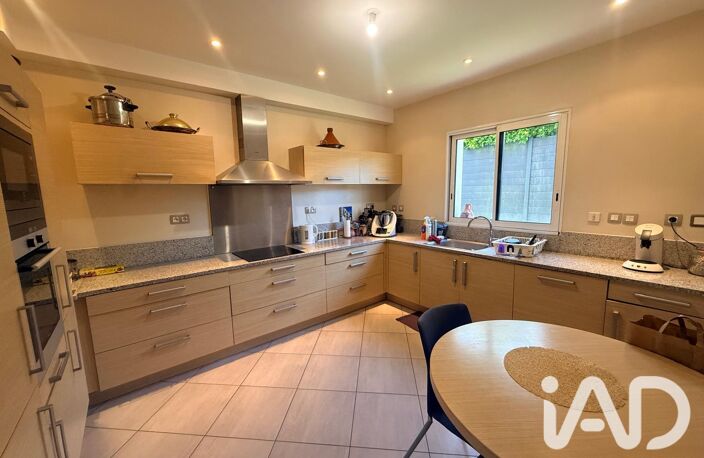 Vente Maison de ville 9 pièces — photo 4
