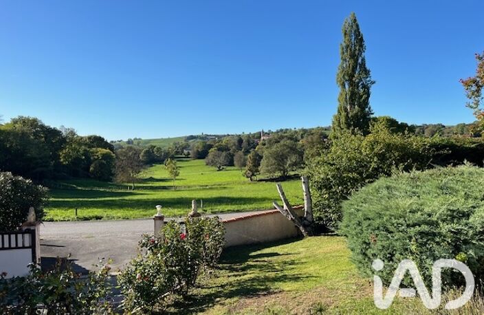 Vente Maison/villa 7 pièces — photo 2