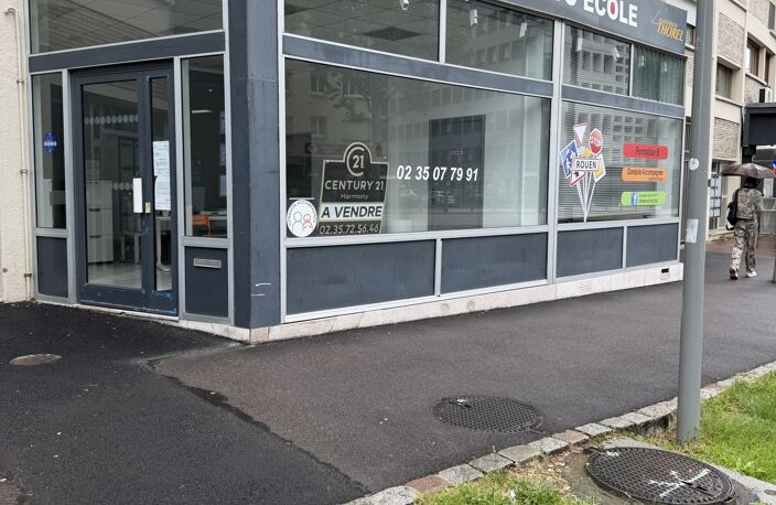 Vente Boutique/Local commercial 90 m&sup2; — photo 2