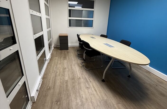 Vente Boutique/Local commercial 287 m&sup2; — photo 2