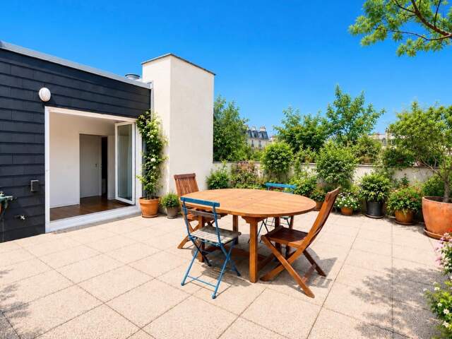 DERNIERS ÉTAGES  TERRASSE 38 M²  TRÈS LUMINEUX  CALME ABSOLU — photo du bien