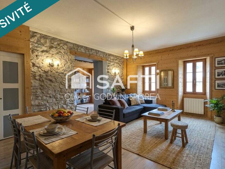 Appartement familial de 130m2 dans le coeur du village d'Abondance dans une maison traditionnelle du 16e siècle — photo 1
