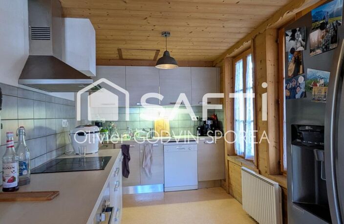 Appartement familial de 130m2 dans le coeur du village d'Abondance dans une maison traditionnelle du 16e siècle — photo 4