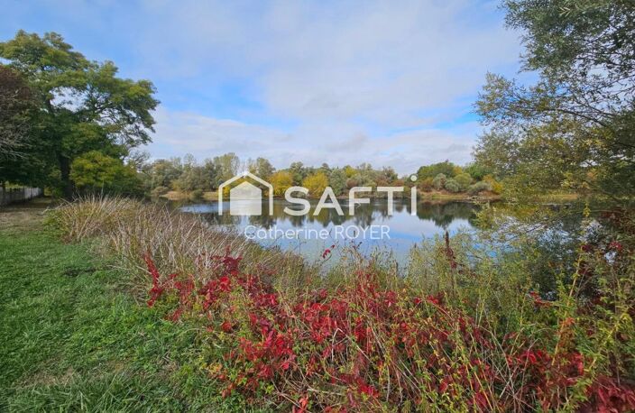 Maison de plain-pied avec dépendances et accès au doubs — photo 2