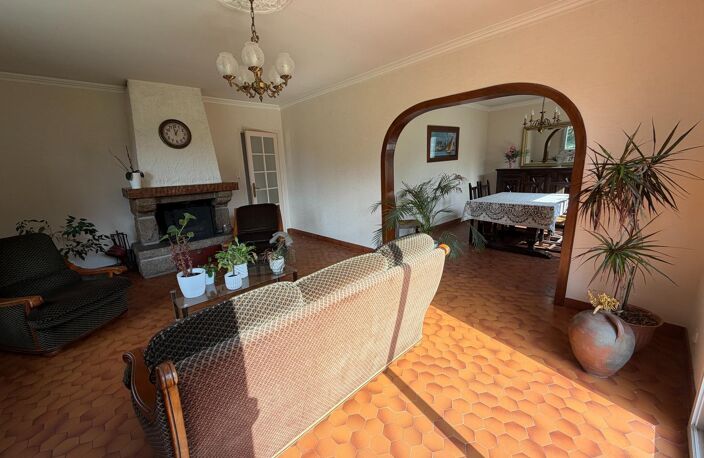 Maison familiale, beaux volumes, fort potentiel — photo 2
