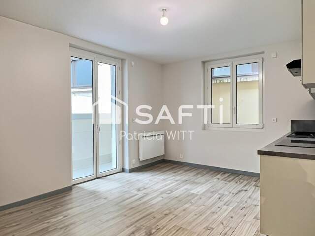 Appartement T3 rénové - MONTESSUIT - balcon - place de stationnement — photo du bien