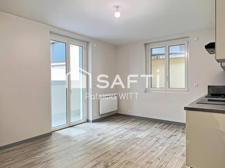 Appartement T3 rénové - MONTESSUIT - balcon - place de stationnement — photo 1