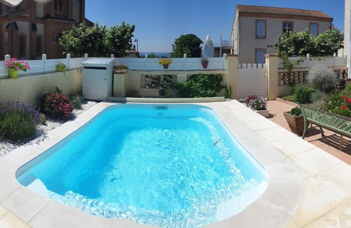 Maison de village avec jardin et piscine — photo 2