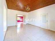 Maison de plain-pied + dépendances - Jardin - Beau potentiel — photo 2