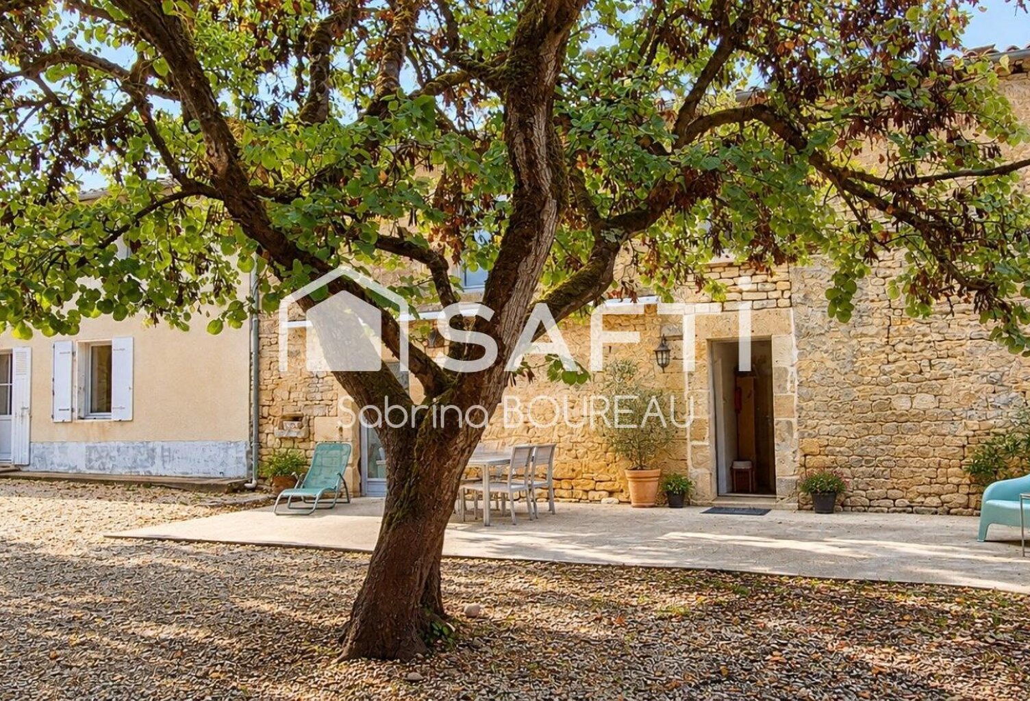 Échiré  Maison en pierre, charme et beaux volumes — photo 1