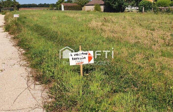 Terrain plat constructible de 600 m² — photo 3