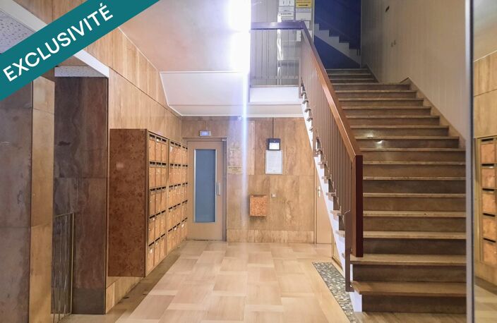 Grand T2 rénové avec loggia fermée, garage et cave — photo 5