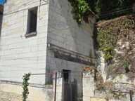 Maison en pierre à rénover avec terrain constructible — photo 3