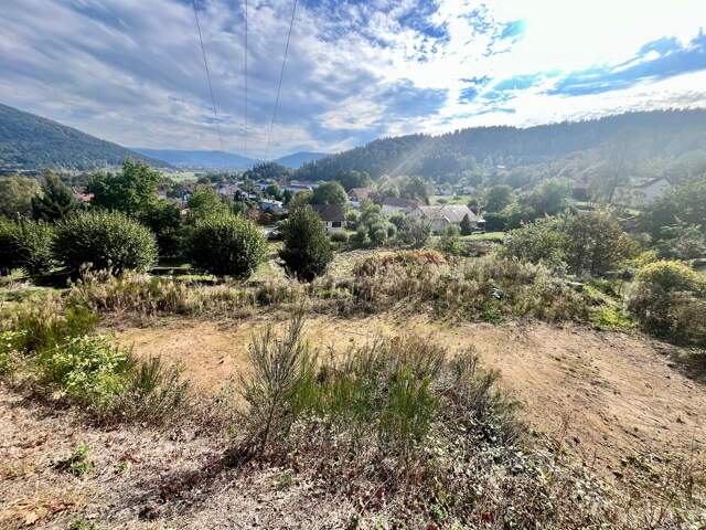 Terrain constructible avec vue panoramique — photo du bien