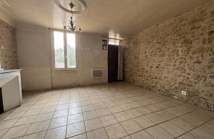 MAISON DE VILLAGE T4 AVEC GARAGE A VENDRE SUR PEYROLLES EN P — photo 2