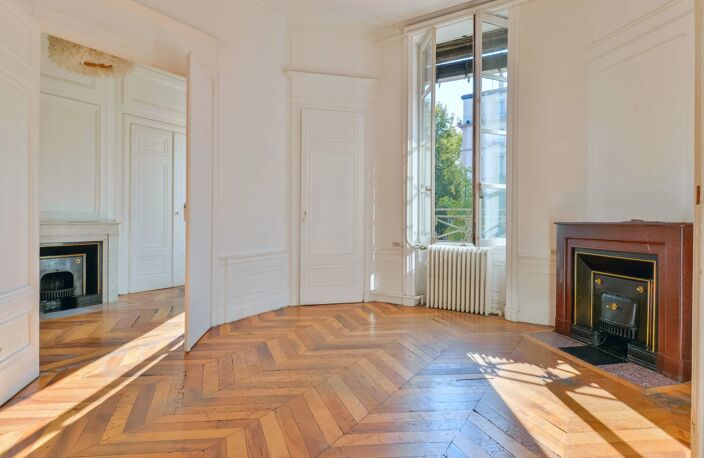 Lyon 6 - Place Kleber - Appartement de 95m2 - 2 chambres - Garage — photo 2
