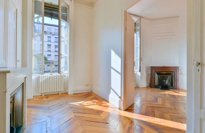 Lyon 6 - Place Kleber - Appartement de 95m2 - 2 chambres - Garage — photo 4
