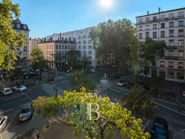 Lyon 6 - Place Kleber - Appartement de 95m2 - 2 chambres - Garage — photo du bien