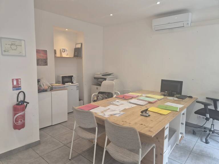 Local commercial avec climatisation à Salon-de-Provence — photo 1