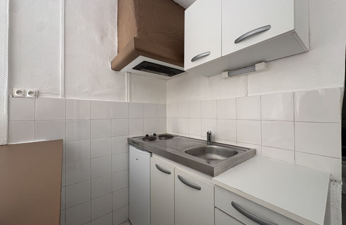 Studio - 3 place de Guin — photo 2