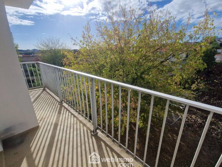 Appartement - 66m² - La Roche-sur-Yon — photo 1