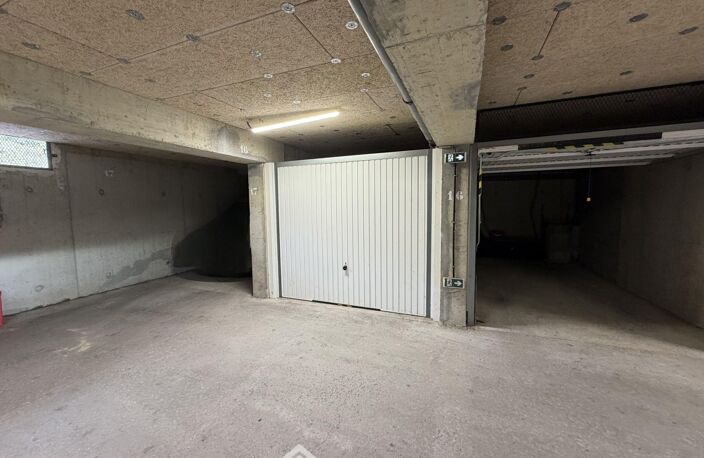 Garage - 15m² - Bastia — photo 5