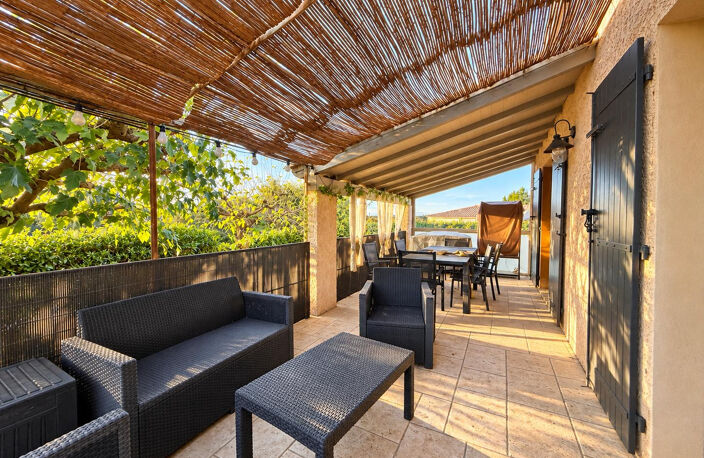 POULX Magnifique maison 5 pièces de 150 m2 avec piscine chau — photo 3