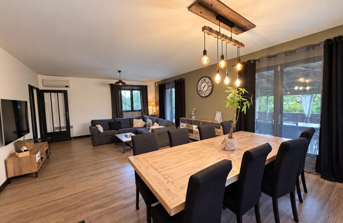 POULX Magnifique maison 5 pièces de 150 m2 avec piscine chau — photo 5