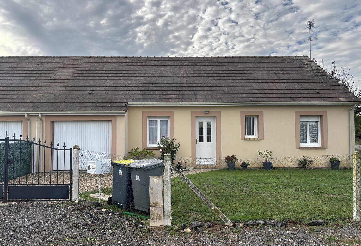 Vente maison 5 pièces 152 m² Sainte-Colombe-la-Commanderie (27110) — photo 1