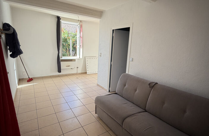 STUDIO 23 M2 A VENDRE AU COEUR DE VILLEFRANCHE SUR SAONE — photo 3