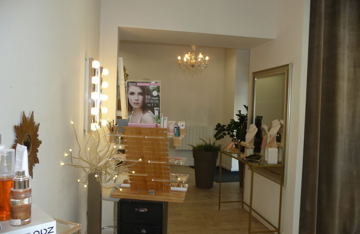 MONTBRISON CENTRE-VILLE   LOCAL COMMERCIAL DE 70 m2  PARFAIT — photo 2