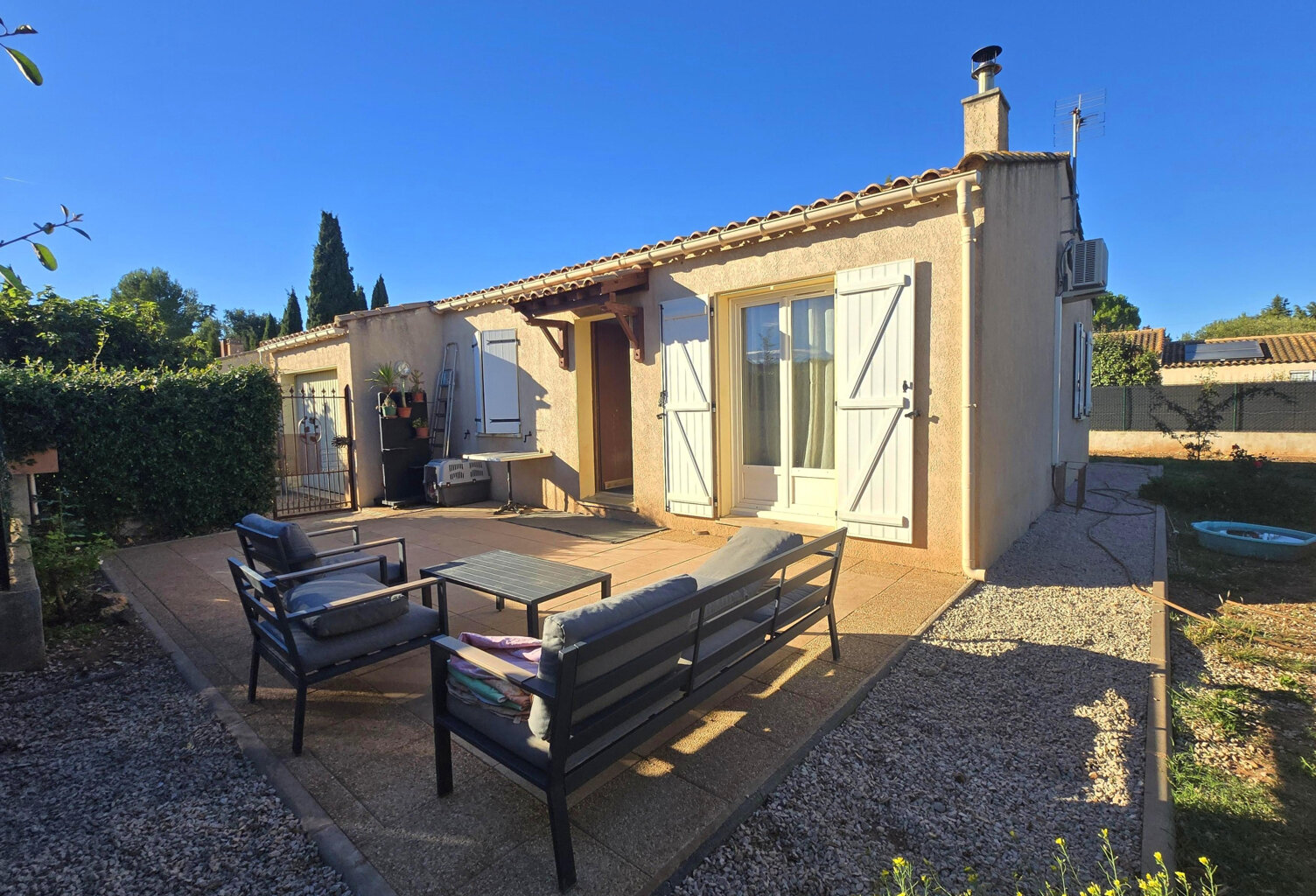 A vendre villa 2 chambres garage — photo 1