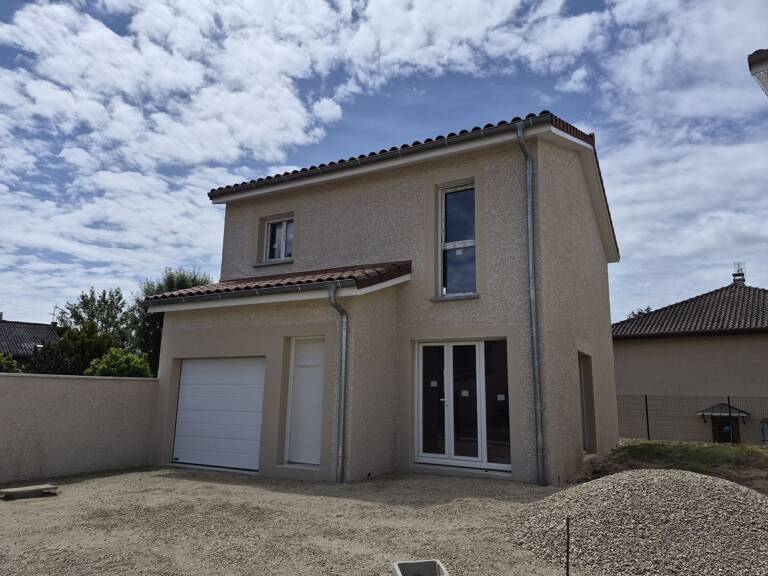 Maison avec garage — photo 1