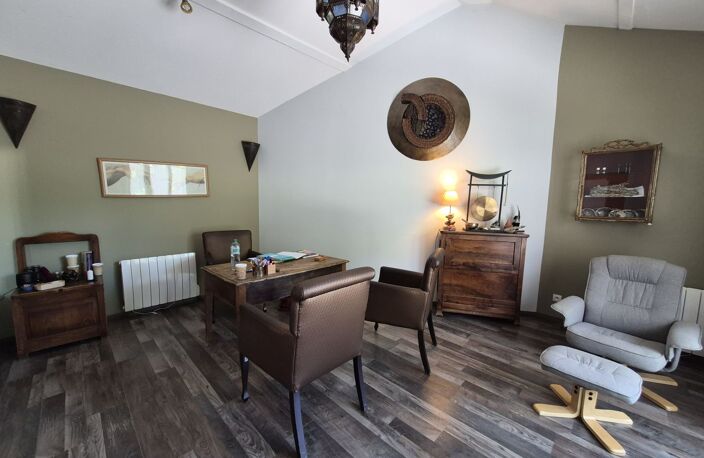 Local commercial Professionnel — photo 4
