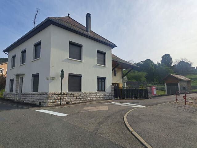 SAINT-SULPICE-DES-RIVOIRES Maison de 165 m² à fort potentiel (2 logements ou grande propriété familiale) — photo du bien