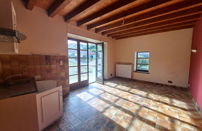 SAINT-SULPICE-DES-RIVOIRES Maison de 165 m² à fort potentiel (2 logements ou grande propriété familiale) — photo 3