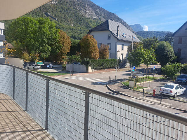Appartement Récent Challes Les Eaux 3 pièces 66 m2 AVEC GARAGE — photo du bien