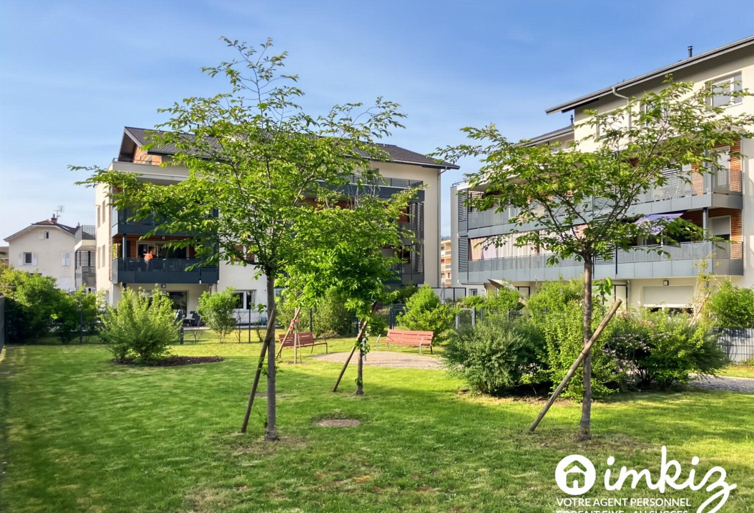T4 en rez-de-jardin avec jardin et terrasse — photo 1