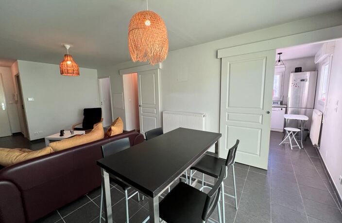 Location appartement 3 pièces 63 m² à Bayonne (64100) — photo 2