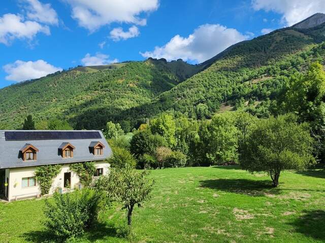 Maison 6 pièces 157 m² à Ustou — photo du bien