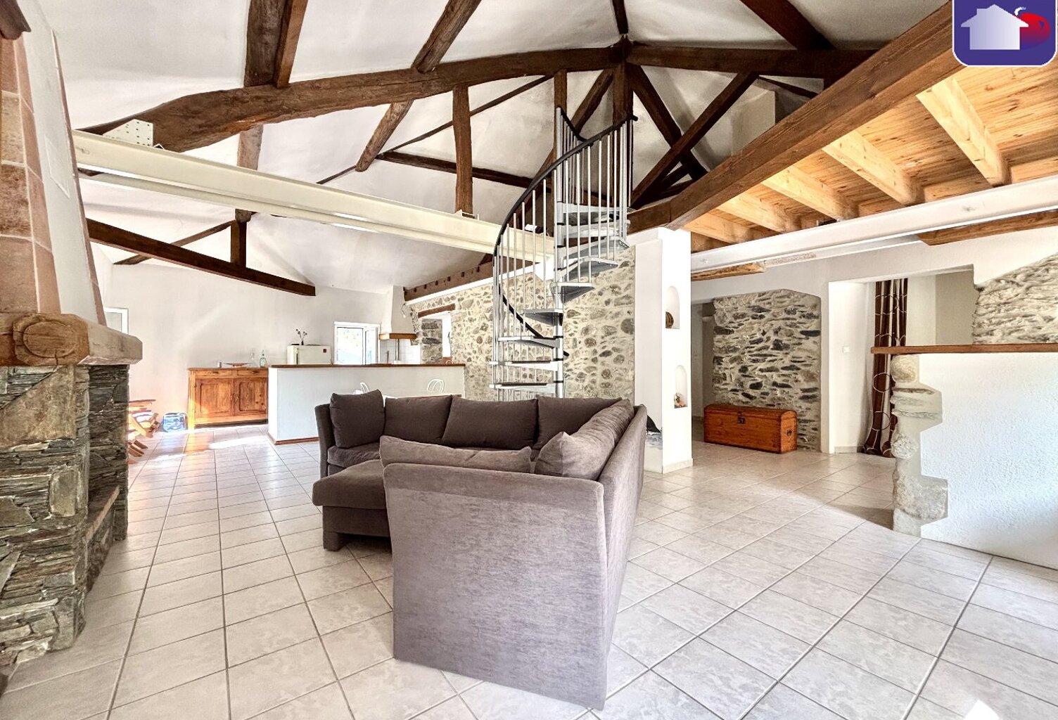 Vente appartement 4 pièces 145 m² Tarascon-sur-Ariège (09400) — photo 1