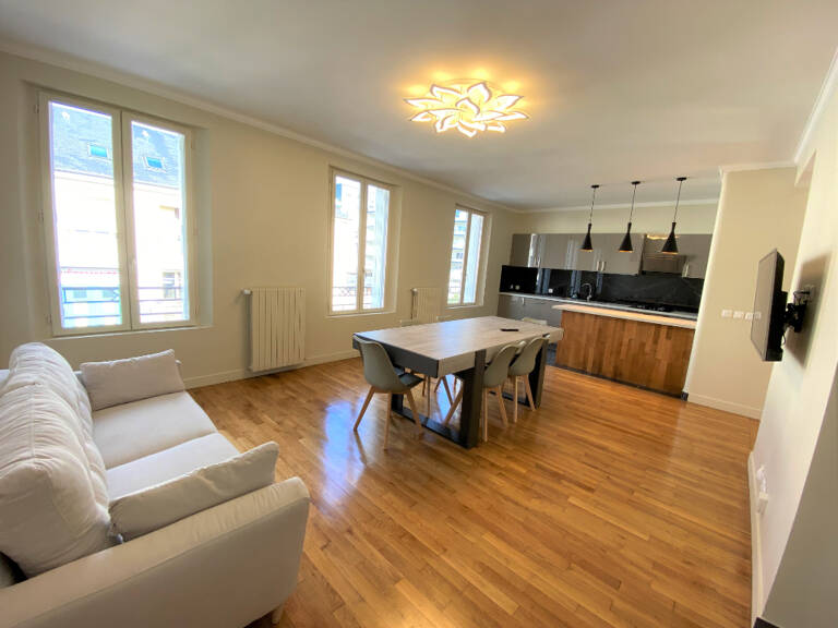 Appartement MEUBLÉ - Evreux CENTRE T2 bis de 60.48 m² — photo 1