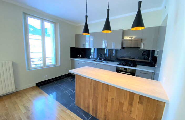 Appartement MEUBLÉ - Evreux CENTRE T2 bis de 60.48 m² — photo 2
