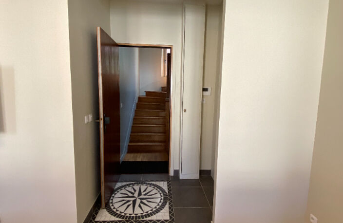 Appartement MEUBLÉ - Evreux CENTRE T2 bis de 60.48 m² — photo 5
