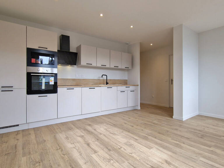 Appartement Aix Les Bains 3 pièces 62.92 m2 Rénové — photo 1